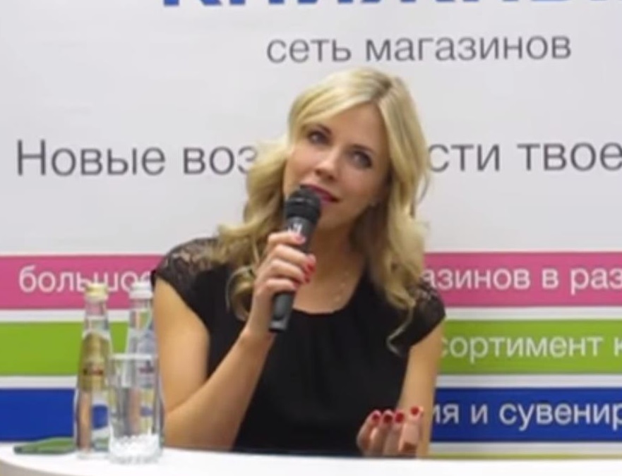 Сара Джио в России на встрече с читателями.