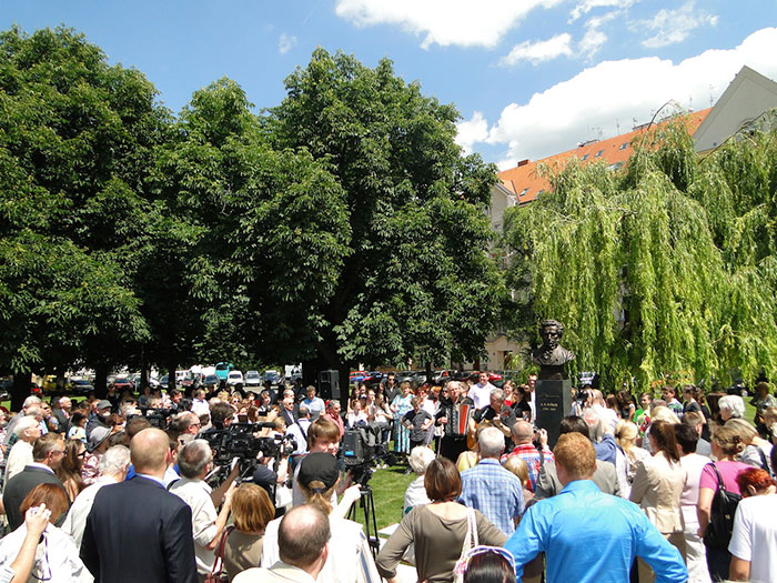 Открытие памятника А.С. Пушкину в Праге. 2014